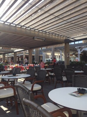 Servei de restauració a l'aire lliure