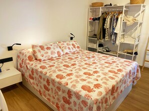 2 間睡房、熨斗/熨衫板、免費 Wi-Fi、床單