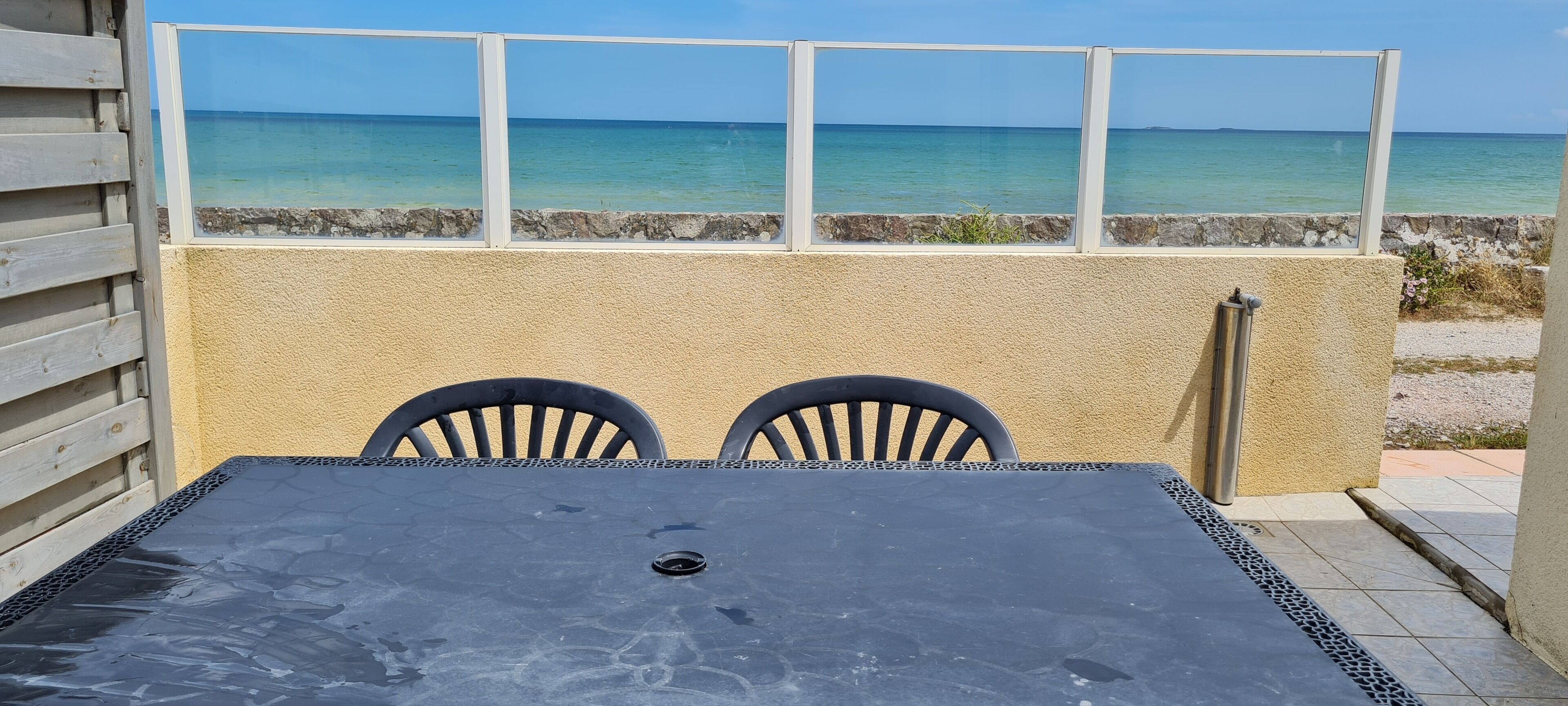 Appartement Exclusif, plusieurs chambres, terrasse, vue plage | Terrasse/Patio