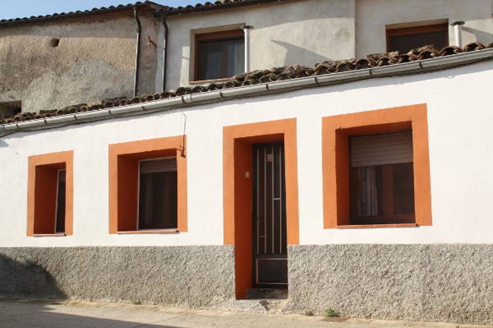 Cal Riba: ecological house Cuitora - La Llacuna - Barcelona