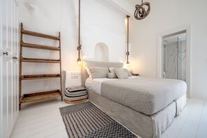 3 bedrooms, in-room safe, desk, soundproofing