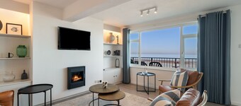Sea View Apartment - Sea Front Apartment