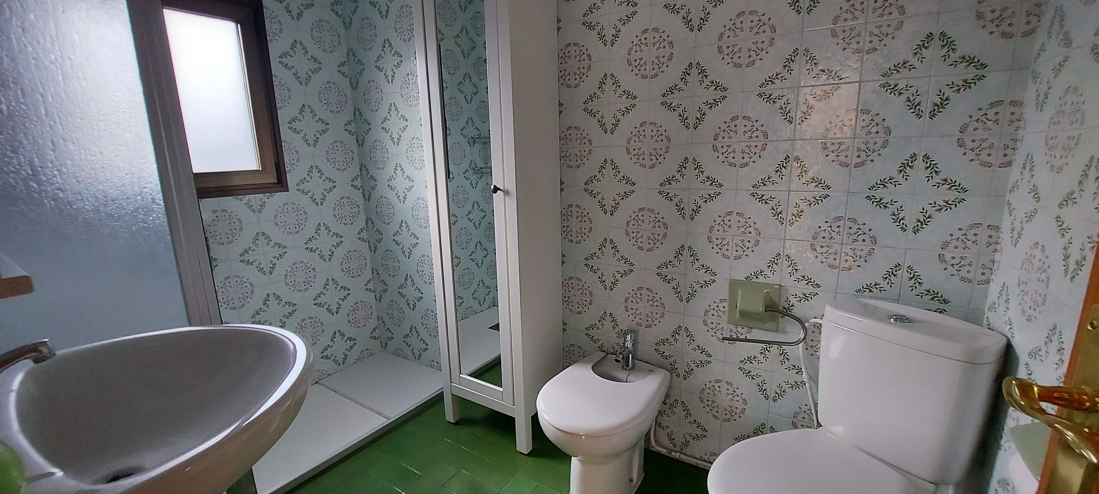 Apartment House Felix. 6 persons. Swimming pool, solarium, barbecues, table football, pingpon