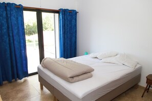 6 bedrooms, iron/ironing board, free WiFi - Luminières I Villa, 14 people max, private pool (Les Salelles)