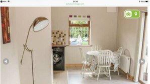 Unclassified image, 4 of 14, button - Reek view apartment (Westport)