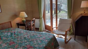 6 Schlafzimmer, BĂŒgeleisen/BĂŒgelbrett, kostenloses WLAN