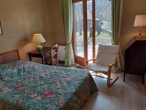 6 Schlafzimmer, Bügeleisen/Bügelbrett, kostenloses WLAN