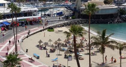 Studio Hotel Apartment in Costa Adeje, wenige Minuten zu Fuß zum Strand, Geschäfte und Bars