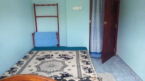 Familienapartment, 3 Einzelbetten, Raucher, Bergblick | Zimmerausstattung