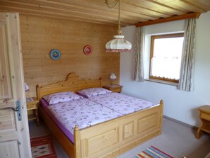 2 bedrooms, bed sheets