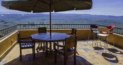 Sheerdrop Country Home