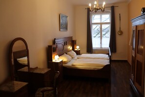 2 slaapkamers, een strijkplank/strijkijzer, gratis wifi, beddengoed