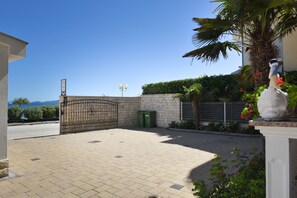 Property entrance - Apartments Marta (Zadar)