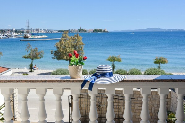 Family Apartment (Blue) | Balcony - Apartments Marta (Zadar)