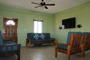 Living area - Laguna Hotel (San Pedro)