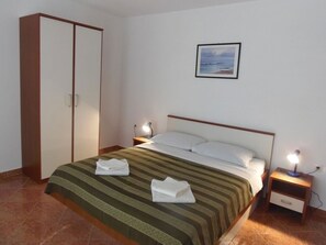 2 bedrooms, free WiFi, bed sheets - Apartment in Dramalj with Seaview, Balcony, Air condition, WIFI (4623-12) (Dramalj)