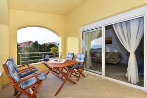 Departamento familiar (S3) | Terraza o patio