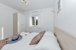 Departamento familiar (S1) | 2 habitaciones, escritorio, tabla de planchar con plancha y wifi gratis