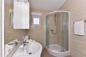 Family Apartment (S3) | Bathroom - Apartments Ana (Vrsi)