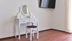 Family Apartment, Multiple Beds, Garden View | 2 bedrooms, WiFi (free), bed sheets - Apartment Filip (Zadar)