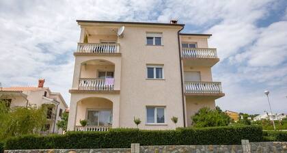 Ferienwohnung in Lopar mit Terrasse, Klimaanlage, W-LAN, Waschmaschine (4619-2)