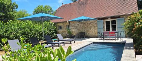 Et oppvarmet basseng