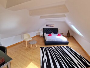 4 Schlafzimmer, Bügeleisen/Bügelbrett, WLAN, Bettwäsche