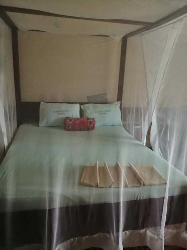 Economy Double Room Single Use, Non Smoking | Premium bedding, desk, free WiFi, bed sheets - Diani Classic Guest House (Ukunda)