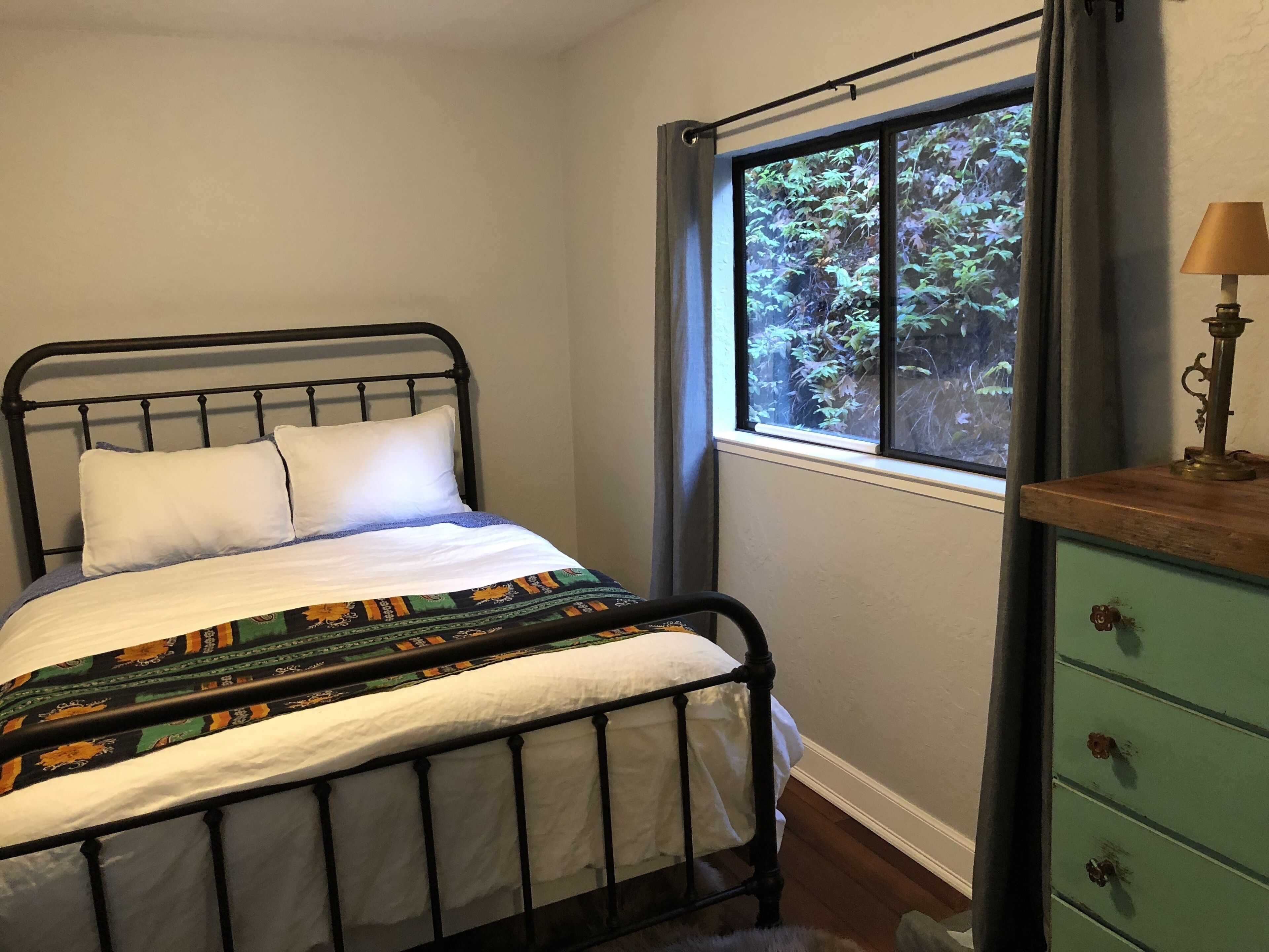 Enchanting Retreat near River, Redwoods, Vineyards