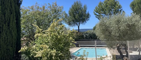 Alberca al aire libre