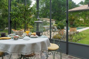 Desayuno continental incluido todos los días