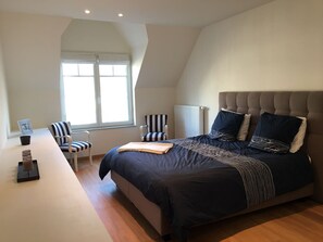 5 chambres, fer et planche Ă repasser, Wi-Fi, draps fournis