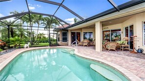 Indoor pool, outdoor pool