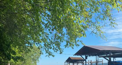 2 bed, 1 bath lake property!