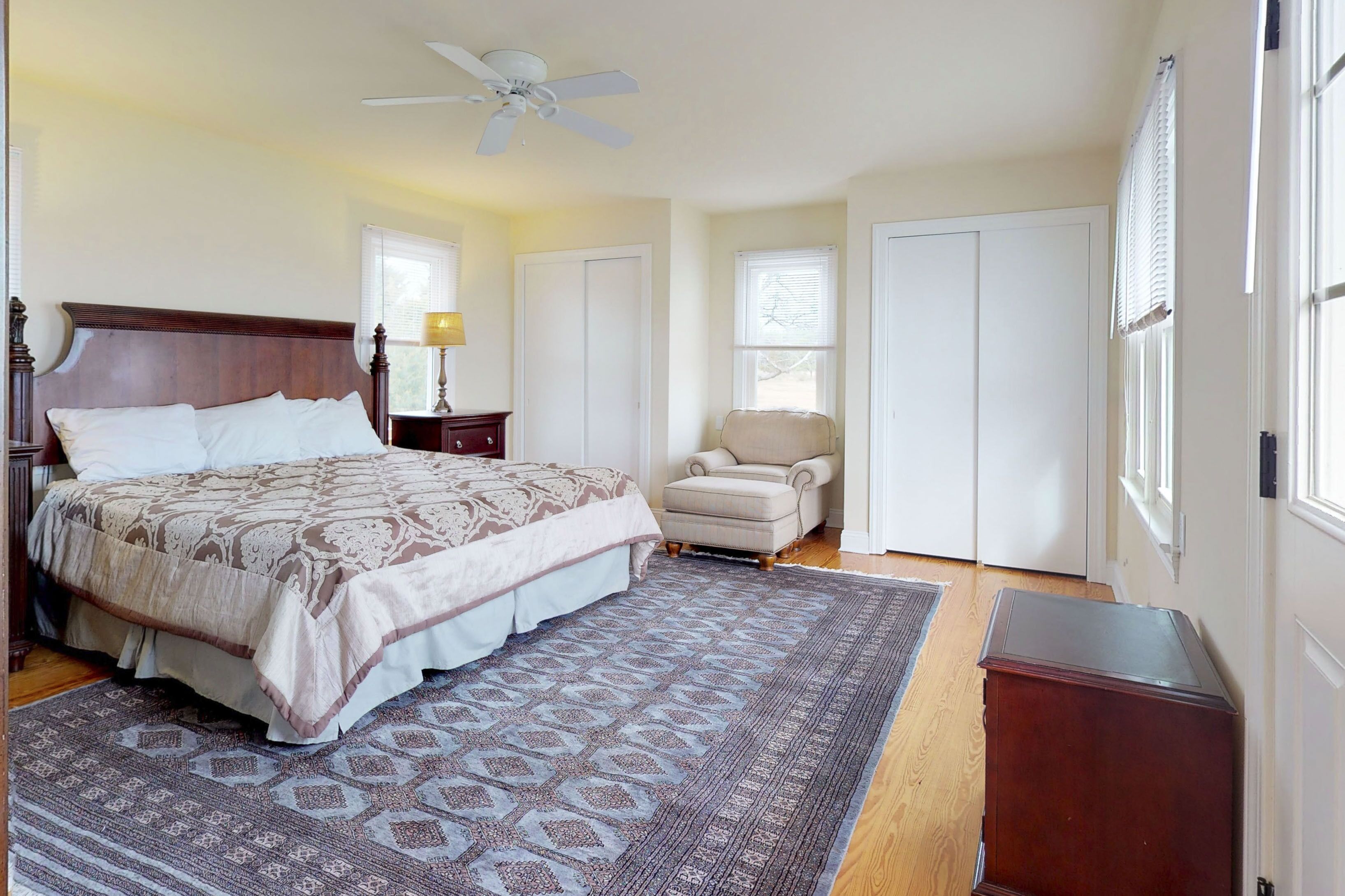 CH Waterfront Home w/ Dock, Pool, Sandy Beach, Kayaks, 5BR/3.5BA Sleeps up to 16