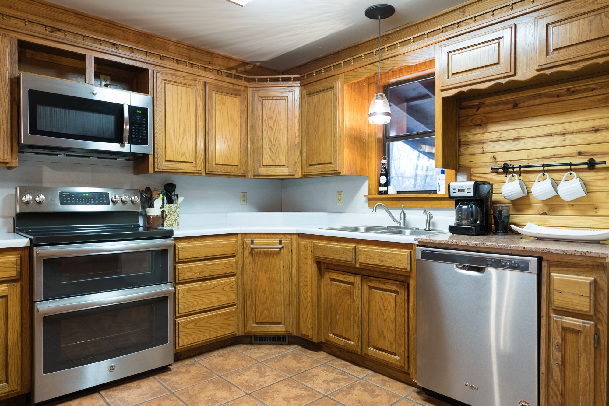 BEST Back 40 Cabin in the Woods! MTB, Hike,  or just relax.  Peaceful and cozy