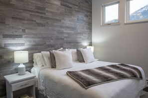 2 chambres, fer et planche à repasser, Wi-Fi, draps fournis