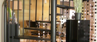 Uptown East Isles: Immaculate, Quiet, MCM Style for Nightly / Monthly Rental 