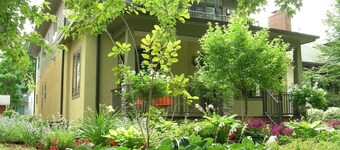 Uptown East Isles: Immaculate, Quiet, MCM Style for Nightly / Monthly Rental 