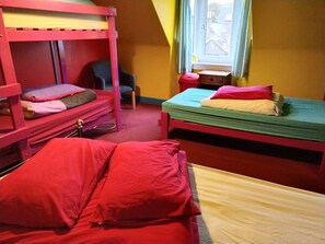 Free WiFi, bed sheets - Portree Independent Hostel (Portree)