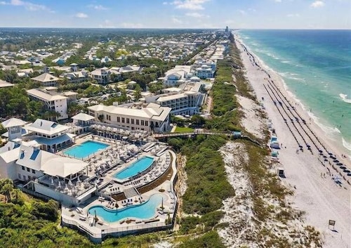 Beach days made better under the brim at Beach Hat/ Gulf Views / 2 Bikes