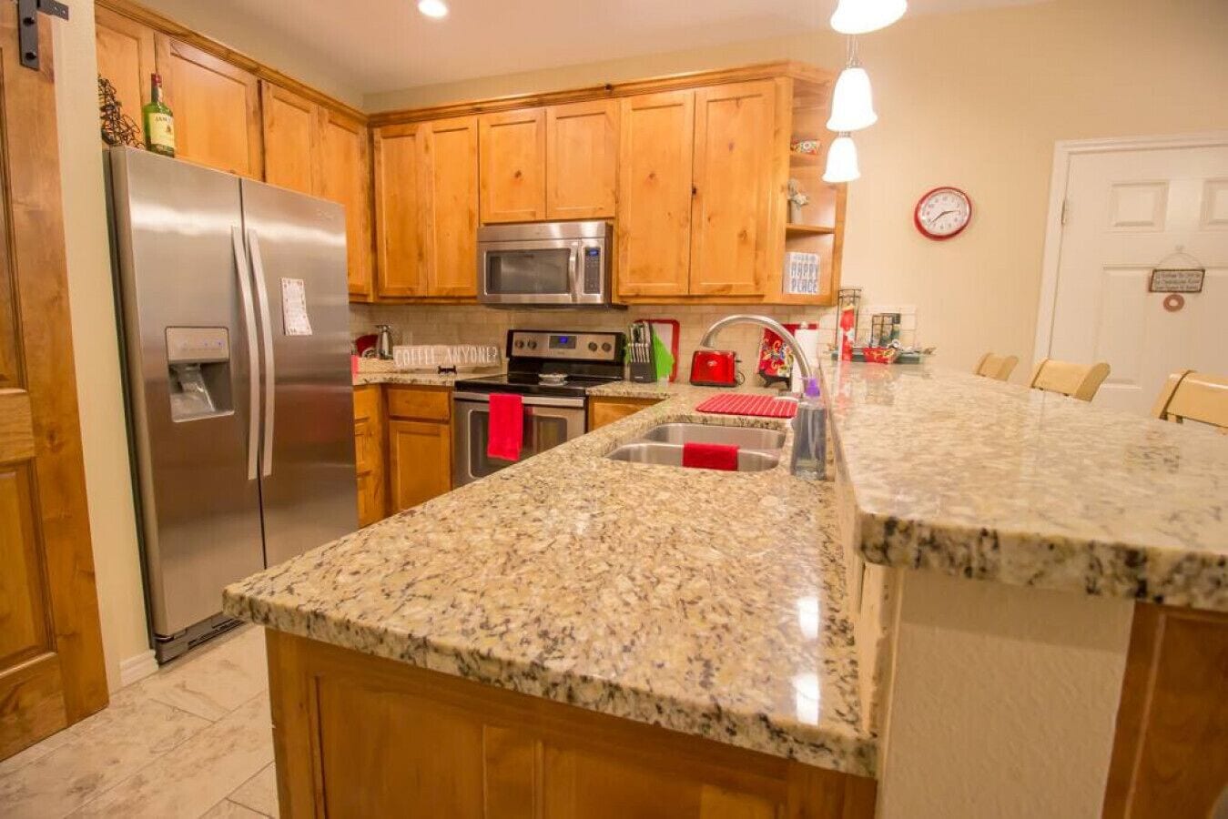 冰箱、微波炉、烤箱、炉灶