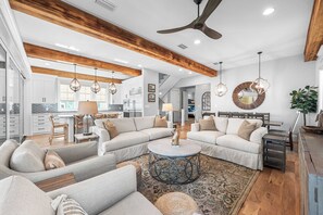 Fernseher, DVD-Player, Videothek