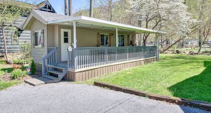 Cottage on the Creek - Perfect for Your Mountain Getaway