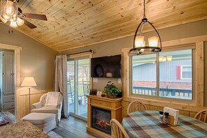 Smart TV, fireplace, DVD player