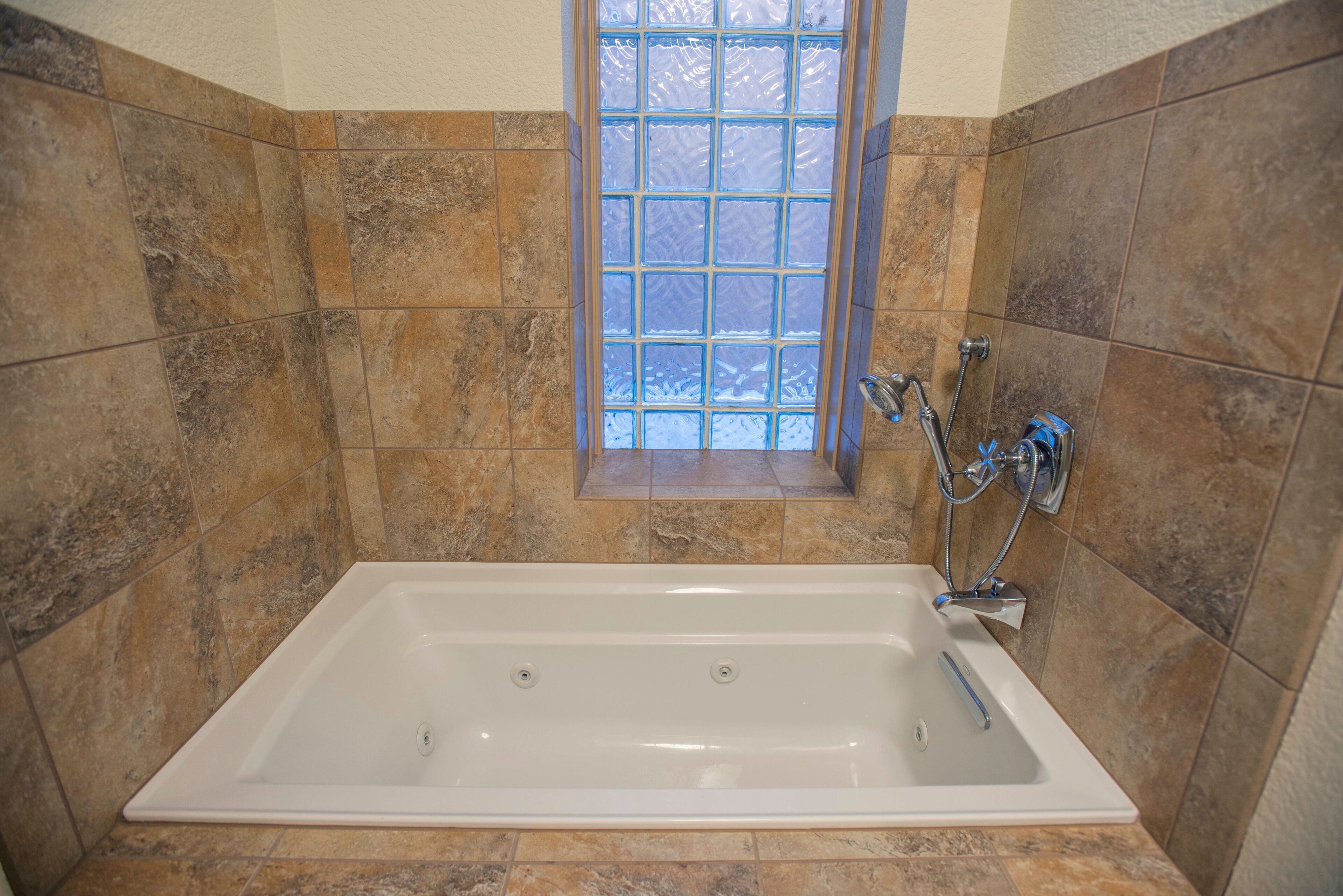 330: GLT Hotel Pentouse Suite