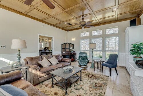 Near Arl. 5bedrm 4bath Sleeps 20