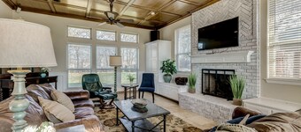 Near Arl. 5bedrm 4bath Sleeps 20