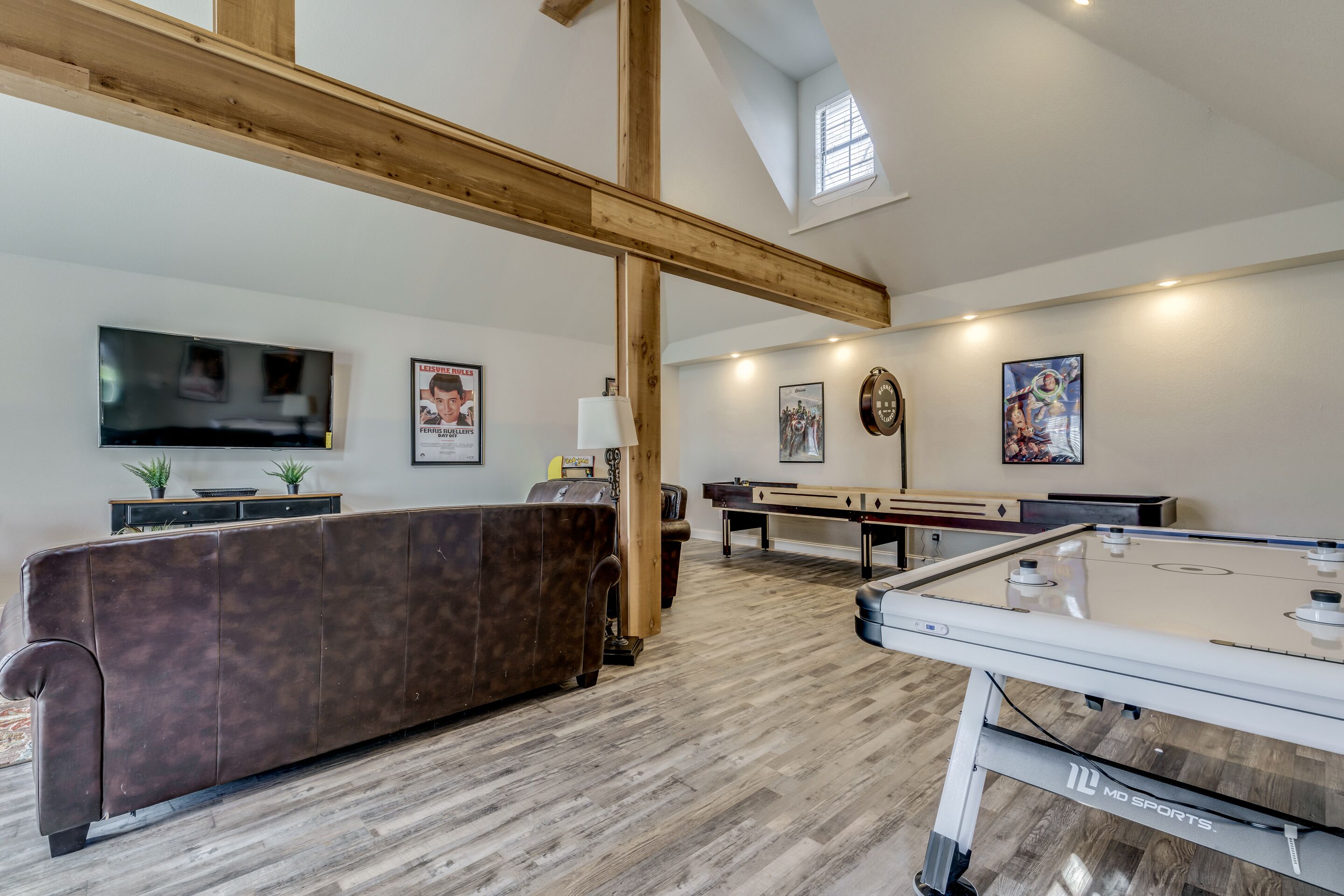 5 Bdrm, 4 Bath, Huge Gameroom, Pergola, 14 Ft. Shuffleboard, Air Hockey