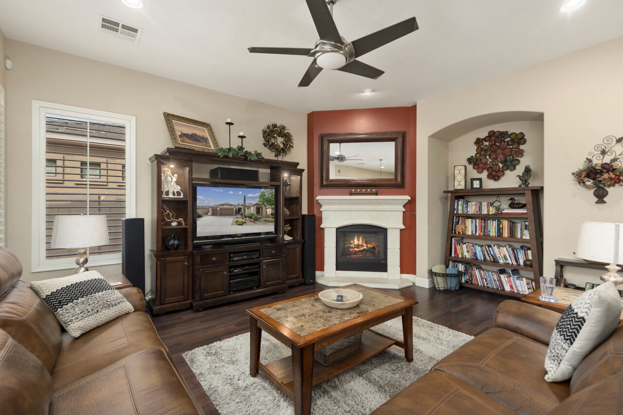 Luxury Palm Valley Home with Pool and Hot Tub!